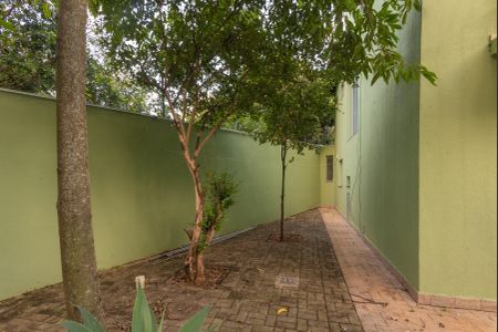 Casa à venda com 259m², 3 quartos e 4 vagas Casa à venda com 259m², 3 quartos e 4 vagasJardim