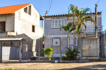 Casa de condomínio à venda com 230m², 3 quartos e 2 vagas Casa de condomínio à venda com 230m², 3 quartos e 2 vagasFachada do condomínio