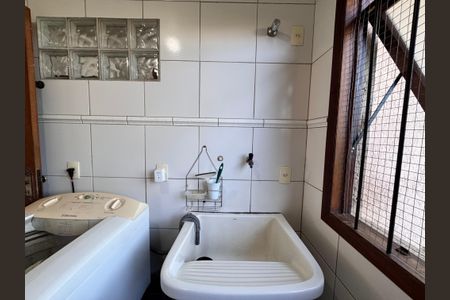 Casa à venda com 159m², 3 quartos e 2 vagasÁrea de Serviço