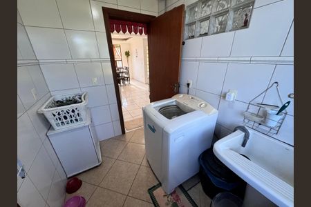 Casa à venda com 159m², 3 quartos e 2 vagasÁrea de Serviço