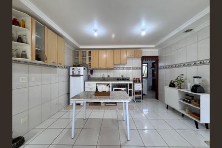 Casa à venda com 159m², 3 quartos e 2 vagasCozinha