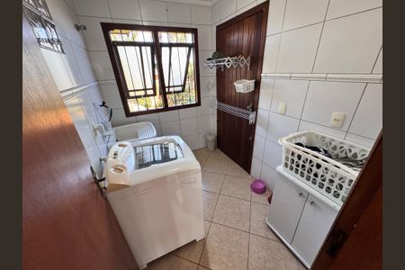 Casa à venda com 159m², 3 quartos e 2 vagasÁrea de Serviço