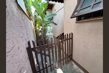 Casa à venda com 159m², 3 quartos e 2 vagasÁrea Externa