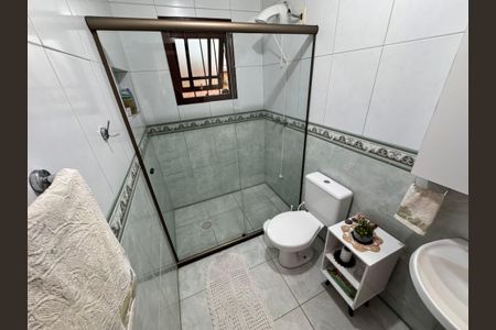 Casa à venda com 159m², 3 quartos e 2 vagasBanheiro