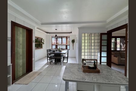 Casa à venda com 159m², 3 quartos e 2 vagasCozinha