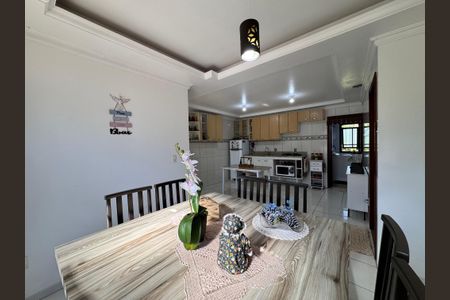 Casa à venda com 159m², 3 quartos e 2 vagasCozinha