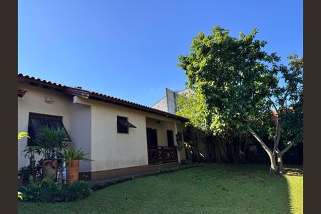 Casa à venda com 159m², 3 quartos e 2 vagasÁrea Externa