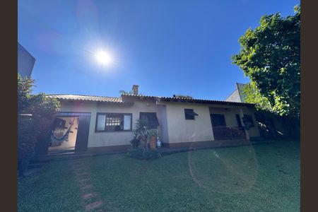 Casa à venda com 159m², 3 quartos e 2 vagasÁrea Externa