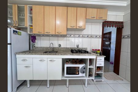 Casa à venda com 159m², 3 quartos e 2 vagasCozinha