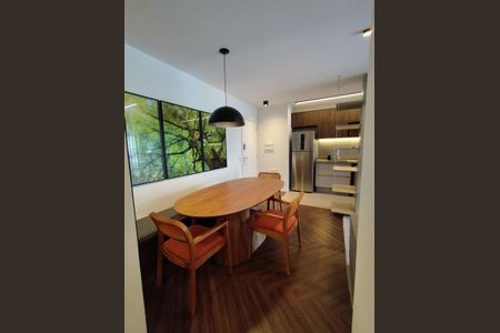 Apartamento à venda com 72m², 2 quartos e 1 vaga Apartamento à venda com 72m², 2 quartos e 1 vagaSala