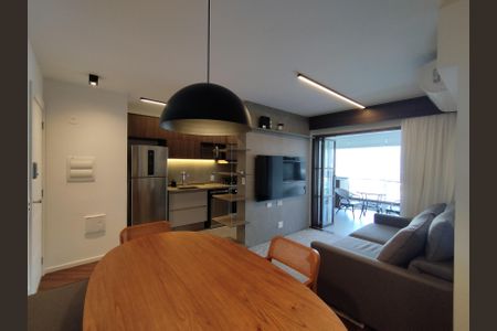 Apartamento à venda com 72m², 2 quartos e 1 vaga Apartamento à venda com 72m², 2 quartos e 1 vagaSala