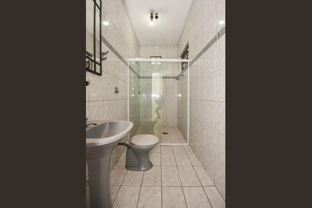 Casa para alugar com 150m², 3 quartos e 2 vagas Casa para alugar com 150m², 3 quartos e 2 vagasBanheiro