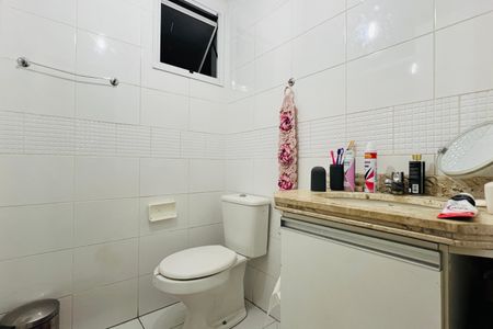 Apartamento à venda com 124m², 3 quartos e 2 vagas Apartamento à venda com 124m², 3 quartos e 2 vagasBanheiro Social