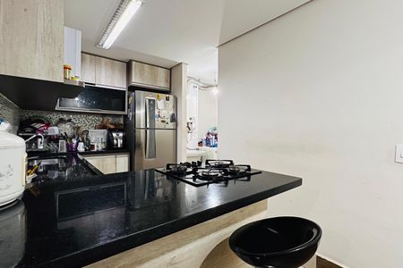 Apartamento à venda com 124m², 3 quartos e 2 vagas Apartamento à venda com 124m², 3 quartos e 2 vagasCozinha e Área de Serviço