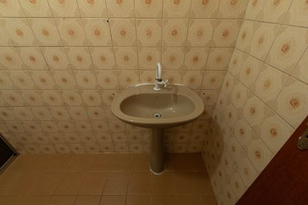 Apartamento para alugar com 76m², 2 quartos e 1 vaga Apartamento para alugar com 76m², 2 quartos e 1 vagaBanheiro