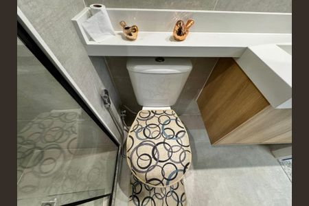 Apartamento à venda com 54m², 2 quartos e 1 vaga Apartamento à venda com 54m², 2 quartos e 1 vagaBanheiro Social