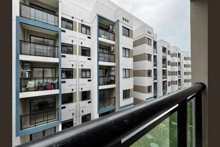 Apartamento à venda com 54m², 2 quartos e 1 vaga Apartamento à venda com 54m², 2 quartos e 1 vagaVaranda