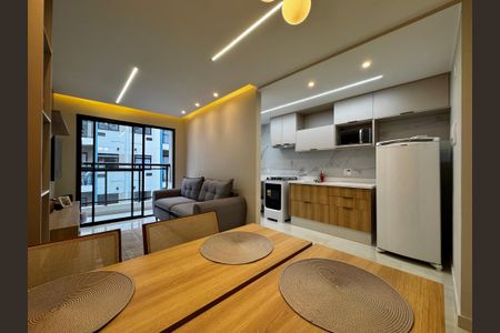 Apartamento à venda com 54m², 2 quartos e 1 vaga Apartamento à venda com 54m², 2 quartos e 1 vagaSala