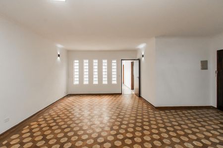 Casa à venda com 330m², 4 quartos e 4 vagasSala