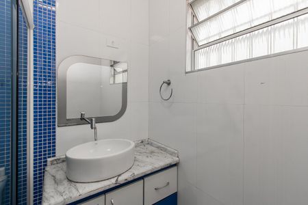 Casa à venda com 330m², 4 quartos e 4 vagasBanheiro da Suíte