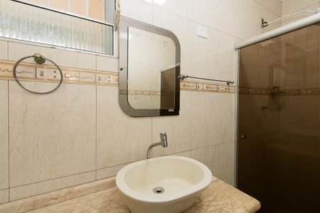 Casa à venda com 330m², 4 quartos e 4 vagasBanheiro