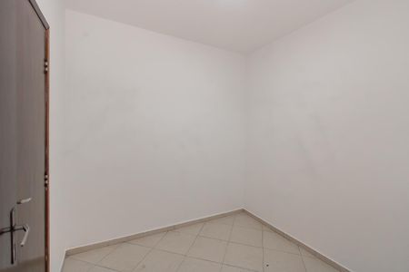 Casa à venda com 330m², 4 quartos e 4 vagasQuarto de Serviço