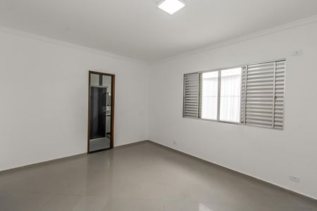 Casa à venda com 330m², 4 quartos e 4 vagasSuite