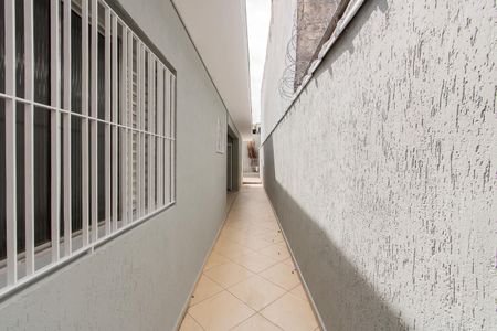 Casa à venda com 330m², 4 quartos e 4 vagasCorredor