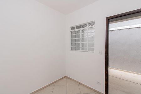 Casa à venda com 330m², 4 quartos e 4 vagasQuarto de Serviço