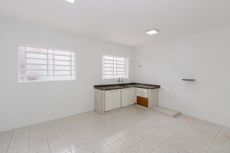 Casa à venda com 330m², 4 quartos e 4 vagasCozinha