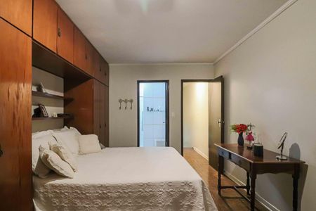 Casa para alugar com 218m², 3 quartos e 2 vagas Casa para alugar com 218m², 3 quartos e 2 vagasSuíte 2