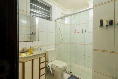 Casa para alugar com 218m², 3 quartos e 2 vagas Casa para alugar com 218m², 3 quartos e 2 vagasBanheiro da Suíte 2