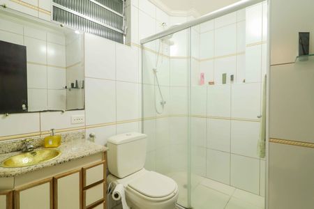 Casa para alugar com 218m², 3 quartos e 2 vagas Casa para alugar com 218m², 3 quartos e 2 vagasBanheiro da Suíte 2