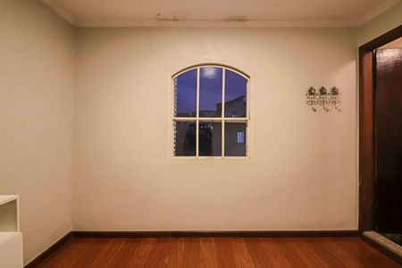 Casa para alugar com 218m², 3 quartos e 2 vagas Casa para alugar com 218m², 3 quartos e 2 vagas Suíte 1