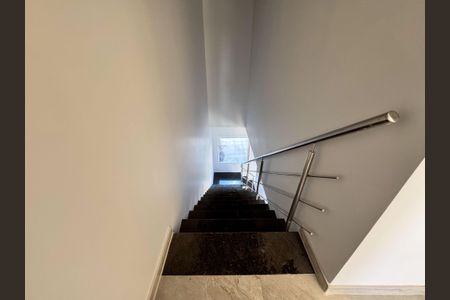 Casa à venda com 152m², 3 quartos e 3 vagasCorredor