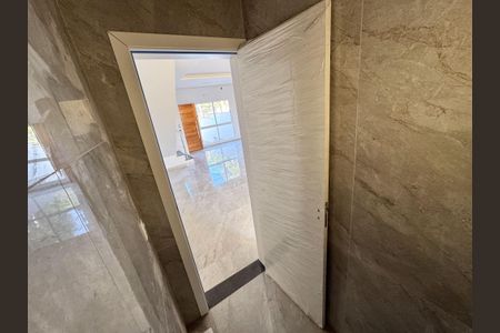 Casa à venda com 152m², 3 quartos e 3 vagasLavabo