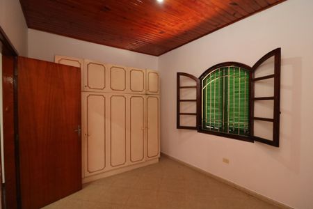 Casa à venda com 225m², 3 quartos e 6 vagasQuarto