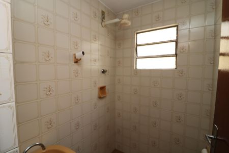 Casa à venda com 225m², 3 quartos e 6 vagasBanheiro da Suíte