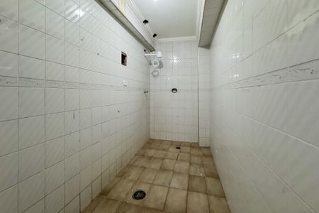 Casa à venda com 360m², 3 quartos e 4 vagas Casa à venda com 360m², 3 quartos e 4 vagasBanheiro do Subsolo