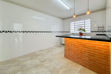 Casa à venda com 360m², 3 quartos e 4 vagas Casa à venda com 360m², 3 quartos e 4 vagasCozinha