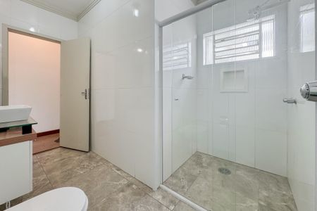 Casa à venda com 360m², 3 quartos e 4 vagas Casa à venda com 360m², 3 quartos e 4 vagasBanheiro da Suíte