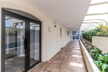 Apartamento para alugar com 92m², 1 quarto e 1 vagaHall social