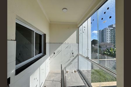 Casa à venda com 152m², 3 quartos e 2 vagas Casa à venda com 152m², 3 quartos e 2 vagasSacada
