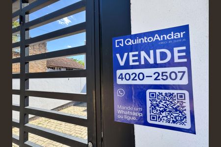 Casa à venda com 152m², 3 quartos e 2 vagas Casa à venda com 152m², 3 quartos e 2 vagasPlaca