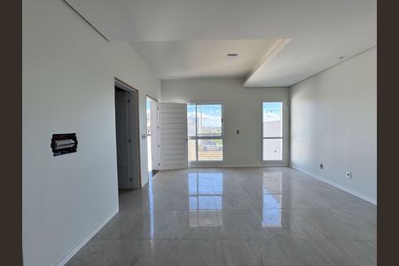 Casa à venda com 129m², 3 quartos e 2 vagasSala