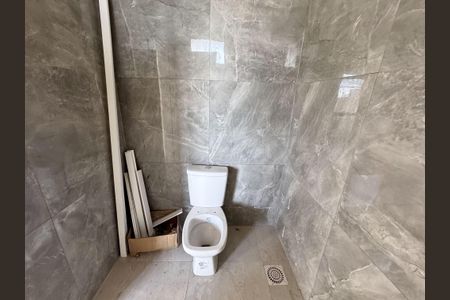 Casa à venda com 129m², 3 quartos e 2 vagasBanheiro