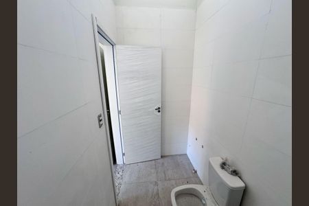 Casa à venda com 129m², 3 quartos e 2 vagasBanheiro do Quarto 2