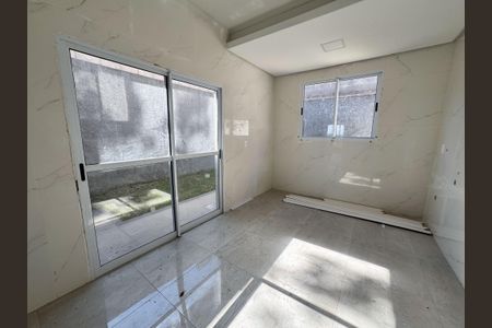 Casa à venda com 129m², 3 quartos e 2 vagasCozinha