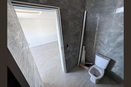 Casa à venda com 129m², 3 quartos e 2 vagasBanheiro