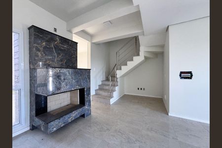 Casa à venda com 129m², 3 quartos e 2 vagasSala